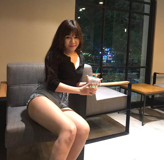 ban gai lam tay chinh la co gai nong bong nhat lang wags viet hinh anh 20