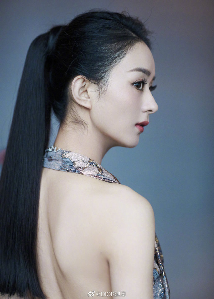 Triệu Lệ Dĩnh thành đại sứ trang sức của Dior Trung Quốc nhưng lại bị bàn  tán vì trông như cosplay Dương Mịch