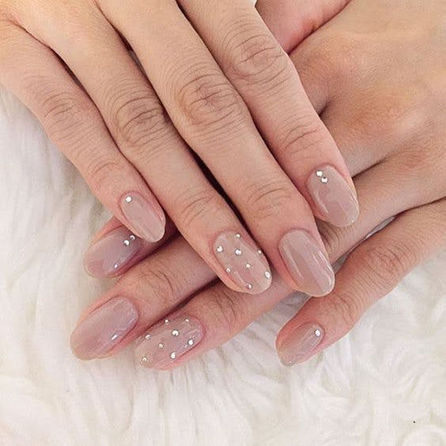 12 mẫu nail xinh yêu chuẩn trend mùa thu, chị em mau “bung lụa” để có bàn  tay sang chảnh