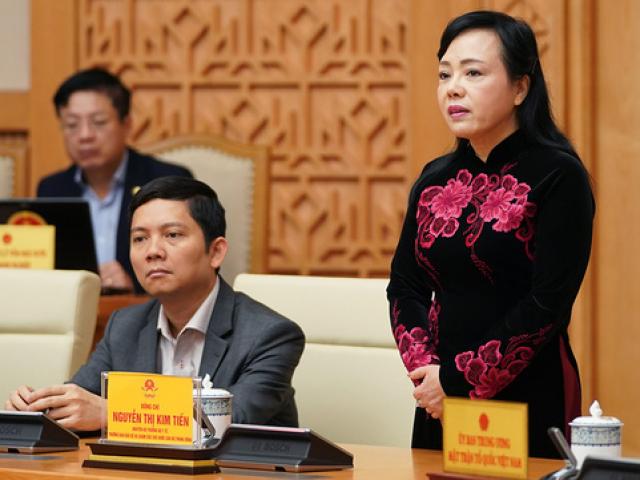 Bà Nguyễn Thị Kim Tiến nói lời xúc động trong buổi họp Chính phủ