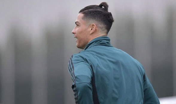 Những kiểu tóc của Ronaldo tại Juventus  Hậu trường