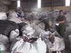 Clip: Bên trong nhà kho rộng 1.800 m2 ở Bình Dương chứa hàng chục tấn rác thải công nghiệp