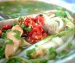 Đặc sản Huế, bánh canh cá lóc Thủy Dương, nóng sôi, bốc hơi nghi ngút, thơm khắp làng