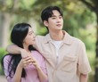 Kim Soo Hyun nhắc tên Kim Ji Won, sắp công khai hẹn hò?