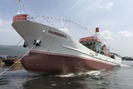 Tàu vỏ thép thu mua cá lớn nhất miền Trung chính thức hạ thủy