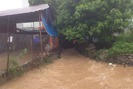 Clip: Nhiều nhà dân ở Sơn La ngập sâu cả mét do ảnh hưởng bão số 2