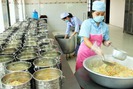 Hà Nội quản chặt các bếp ăn trường học