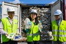 Malaysia chuẩn bị 450 tấn rác để trả cho 7 quốc gia