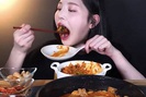 5 nữ Youtuber giàu nhất xứ Hàn chỉ nhờ... ngồi ăn