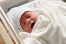 Ngôi làng Italy đón đứa trẻ đầu tiên chào đời sau 8 năm