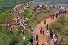 Hàng nghìn người dân Trung Quốc đổ lên núi vì tiếng động lạ được cho là tiếng....rồng gầm rú