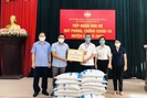 Hội Nông dân Bắc Ninh tặng 21 tấn gạo cho nông dân vùng dịch