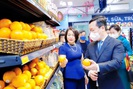 Siêu thị WinMart ở Nghệ An thúc đẩy xúc tiến thương mại cam Vinh, liên kết nhà sản xuất với nông dân