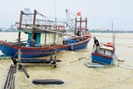 Quảng Bình: Cứu tàu cá cùng 12 ngư dân gặp nạn trên biển