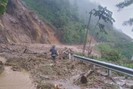Lai Châu: Mưa lớn gây sạt lở, ách tắc giao thông