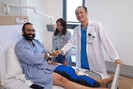 Bệnh nhân Ấn Độ bị vỡ mâm chày gối, sau 3 ngày phẫu thuật kết hợp xương sinh học được xuất viện