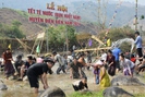 Sôi động Lễ hội Tết té nước "Bun Huột Nặm" Điện Biên năm 2024