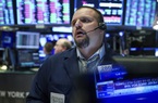 Quan ngại căng thẳng Mỹ Trung leo thang trở lại, Dow Jones tụt dốc gần 270 điểm 