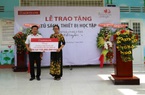 Agribank Kiên Giang trao tặng Tủ sách, thiết bị học tập với chủ đề "Thêm con chữ, bớt đói nghèo"