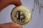 Bitcoin gục ngã tại ngưỡng 7.300 USD