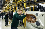 Jaguar Land Rover tự đóng cửa nhà máy do quá vắng khách