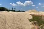 Quảng Ngãi: Nguồn gốc "lắt léo" của số cát khủng ở bãi chứa trái phép 
