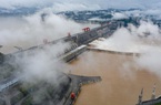 Bác tin đập Tam Hiệp biến dạng, Trung Quốc chỉ thừa nhận thiệt hại khủng khiếp vì lũ lụt