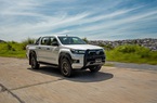 Toyota Hilux 2020 - Huyền thoại trong dòng xe bán tải