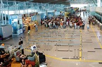 Hơn 400 du khách bị kẹt lại Đà Nẵng bao giờ được đưa về Hà Nội và TP.HCM?