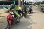 Đà Nẵng: Sau Tết, tài xế xe ôm "vật vờ" chờ khách, ngày kiếm trăm ngàn đồng