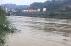 Lào Cai: Sông Hồng bất ngờ xuất hiện nước lũ, đỉnh lũ cao 78m, đây là trận lũ dị thường vào dịp Tết Tân Sửu