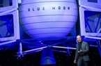 Jeff Bezos sắp có chuyến du lịch vũ trụ triệu đô, nhưng các tỷ phú công nghệ khác cũng chơi ngông không kém