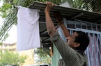 Người nghèo Malaysia "treo cờ trắng" kêu cứu khi đại dịch kéo dài
