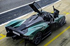 Aston Martin Valkyrie mui trần "trình làng", khung thân bằng vật liệu carbon