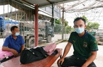 Hai cha con vượt hơn 1.500km ra Hà Nội bằng xe máy, "vạ vật" ở chốt kiểm soát 2 ngày chờ đi cách ly