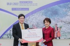 Sao Thái Dương đồng hành cùng chương trình trao tặng tủ sách cho em