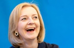 Bà Liz Truss nhận trợ cấp suốt đời dù chỉ tại vị vài tuần