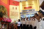 Vùng 4 Hải quân tổ chức cho cán bộ, chiến sỹ tham quan học tập, truyền thống