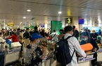 Hành khách mỏi mòn chờ hành lý ký gửi, sân bay Tân Sơn Nhất nói gì?
