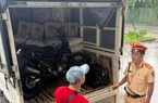 TT-Huế: Bắt giữ xe tải vận chuyển lượng lớn hàng lậu được ngụy trang tinh vi 