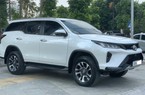 Toyota Fortuner 2022 lỗ "ngỡ ngàng" sau 5.000km lăn bánh?