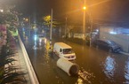 TP.HCM: Vỡ cống chống ngập, đường vào khu chung cư ở Thủ Đức ngập nặng 