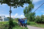 Đường nông thôn mới ở nơi này của Kiên Giang đẹp hơn, an toàn hơn nhờ điện sáng, già trẻ, gái trai đều vui