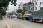 Sơn La: Đi 20km không đổ được dầu, hàng chục lái xe "kêu cứu" trên MXH