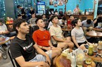Mặt trái của World Cup: Tin bạn mất... Tết