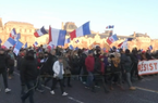 Biểu tình chống NATO trên đường phố Paris
