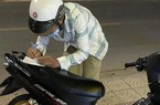 Muốn bán xe phải có giấy xác nhận độc thân?
