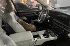 Hình ảnh thực tế nội thất không che Hyundai Santa Fe 2023 sắp ra mắt, thiết kế như Range Rover, Mercedes-Benz