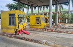 Cận cảnh trạm thu phí BOT Nội Bài – Vĩnh Yên hoang tàn trước ngày tháo dỡ