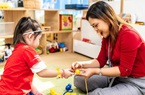 Giáo dục sớm cho bé không chỉ là dạy chữ, dạy số